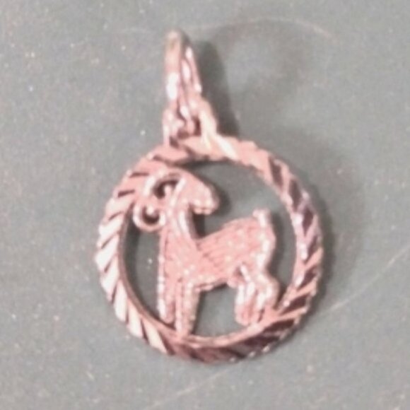 Silver Zodiac Aries Charm Pendant Approx 1/2' diameter - Picture 1 of 3